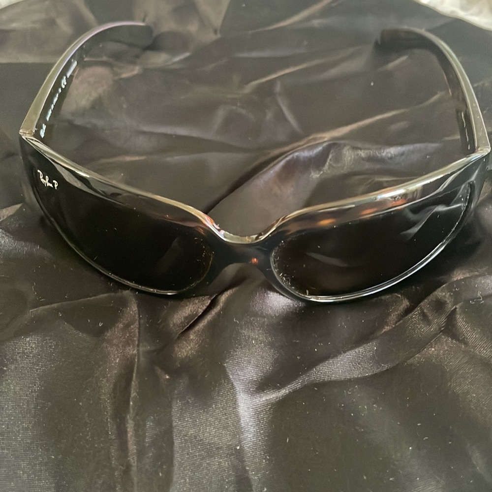 Ray Ban Sunglasses - Picture 3 of 5
